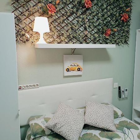 Habitaciones2 Renfe Аликанте Екстериор снимка