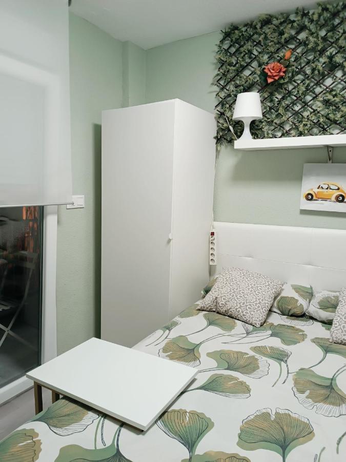 Habitaciones2 Renfe Аликанте Екстериор снимка