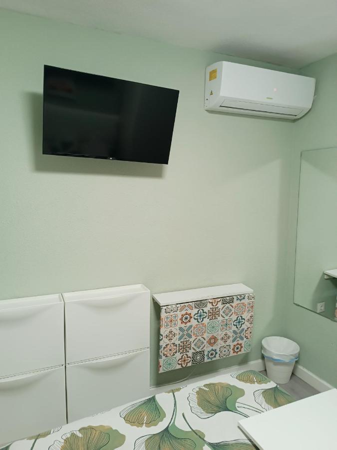 Habitaciones2 Renfe Аликанте Екстериор снимка